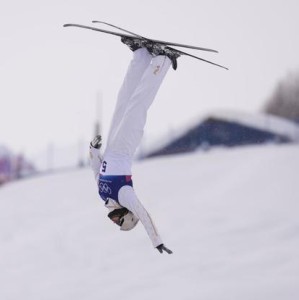 开云官方网-米兰冬奥会21日看点：自由式滑雪再冲双金