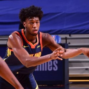 开云体育网页版登录入口-昔日榜眼秀已无未来？曝勇士下赛季或将下放怀斯曼